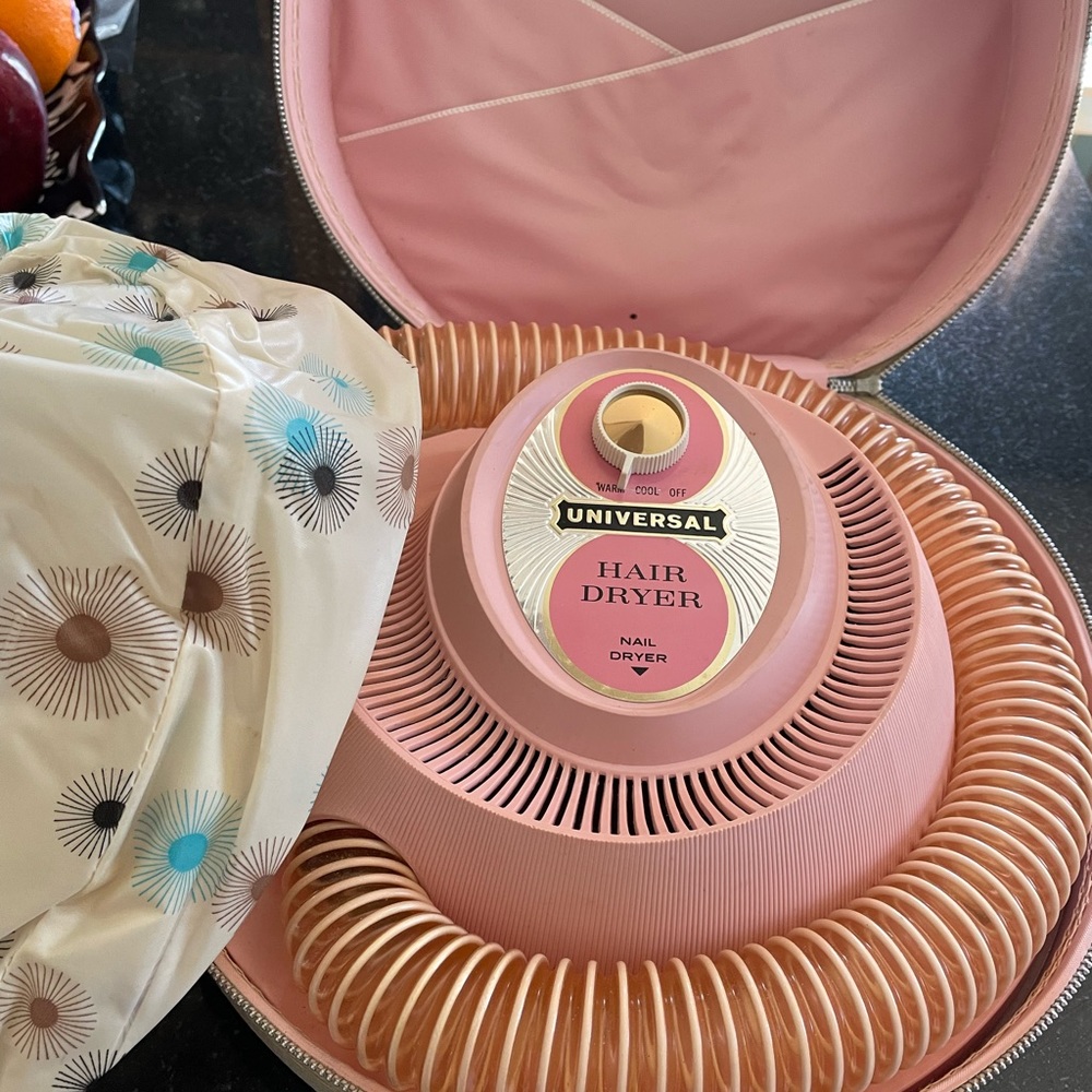 Vintage Pink Bonnet portable Hair Dryer / Nails